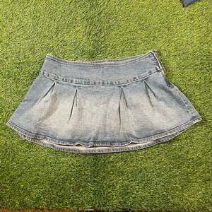 RSQ Pleated Denim Skirt Size Small Y2K Micro Mini Wash